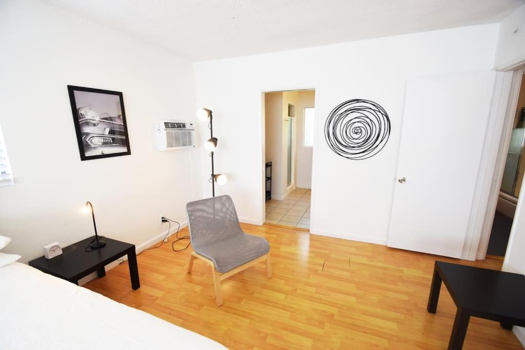 Hollywood Business Apartments Лос-Анджелес Экстерьер фото